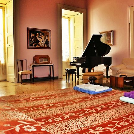 Palazzo Belli B&B Lecce Eksteriør bilde